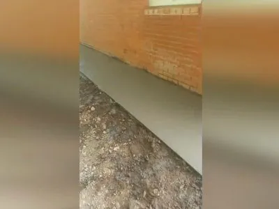 Заливка бетонной отмостки